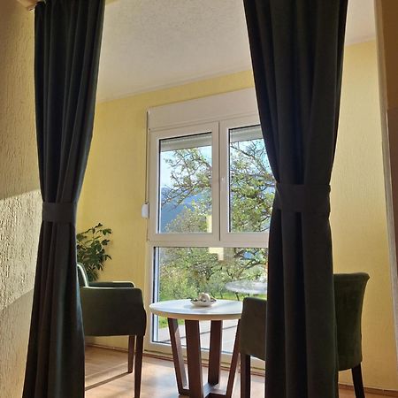 פלוזינה Apartman Sara מראה חיצוני תמונה