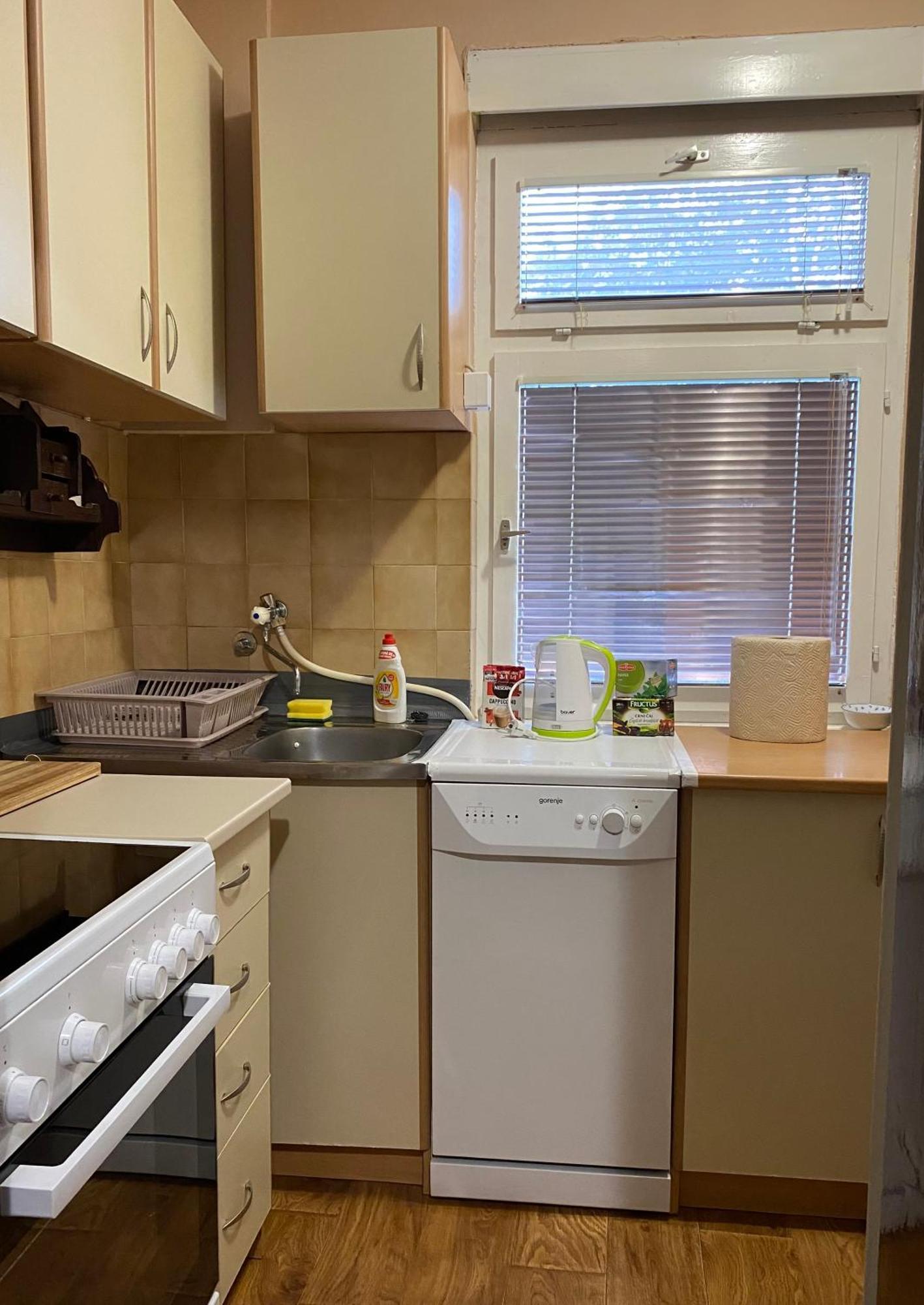 פלוזינה Apartman Sara מראה חיצוני תמונה
